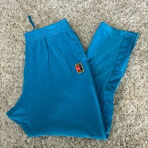 Nike Standard Fit Athletic Pants